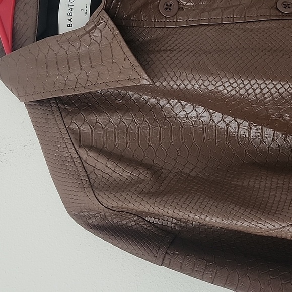 Aritzia Babaton Pellin Shirt Jacket Vegan Leather Brown Python Print Size Small - Picture 6 of 15